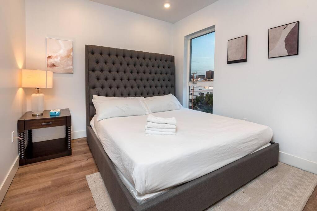 Casa de férias Chic And Elegant 2-bedroom Haven W/ Roof Deck Los Angeles
