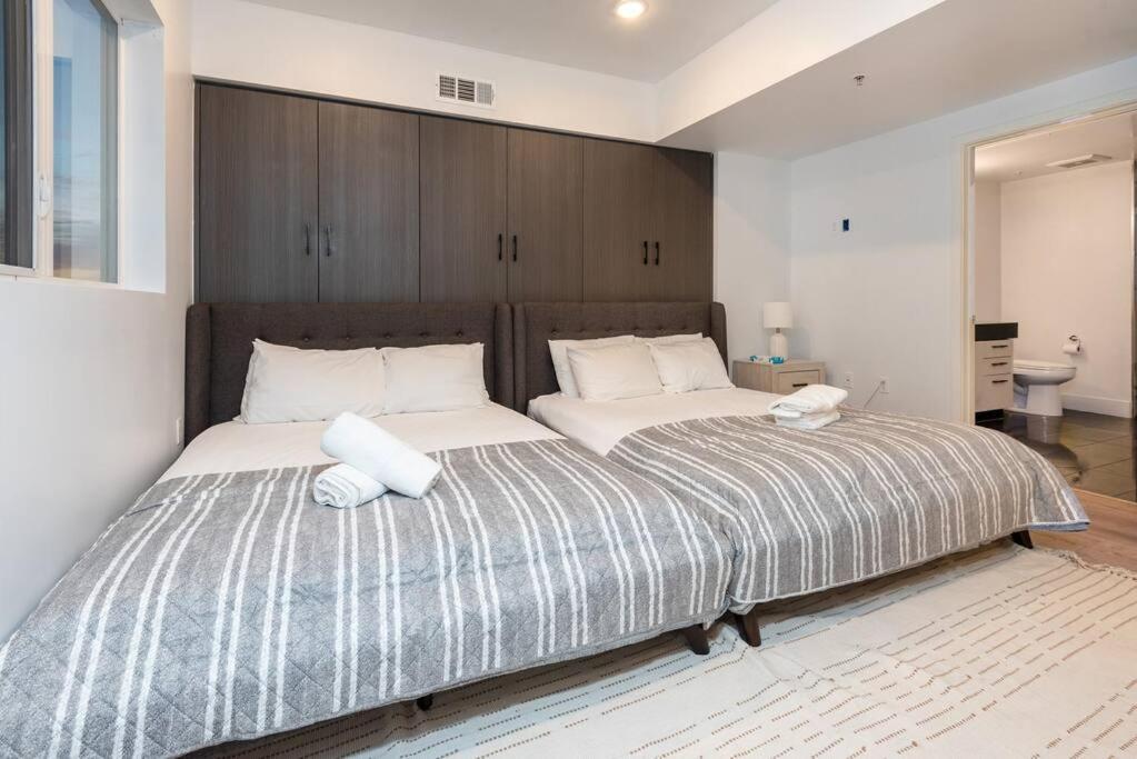 Chic And Elegant 2-bedroom Haven W/ Roof Deck Casa de férias Los Angeles